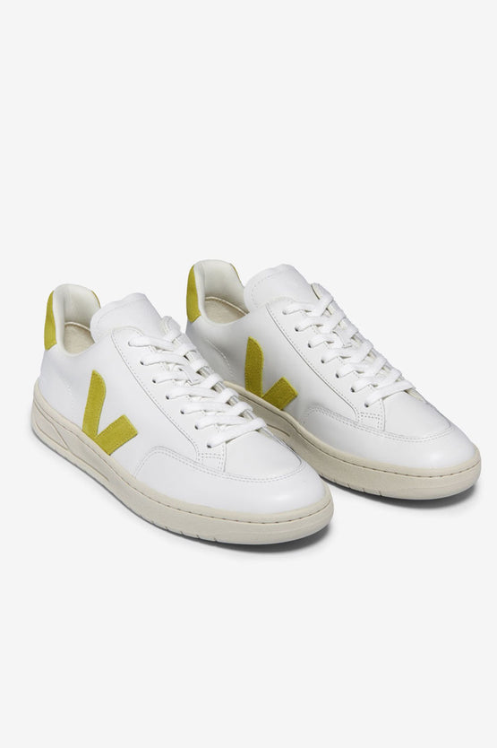 Veja V-12 Leather - Extra White Liquor