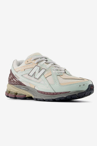 New Balance M1906ND - Clay Ash with Licorice
