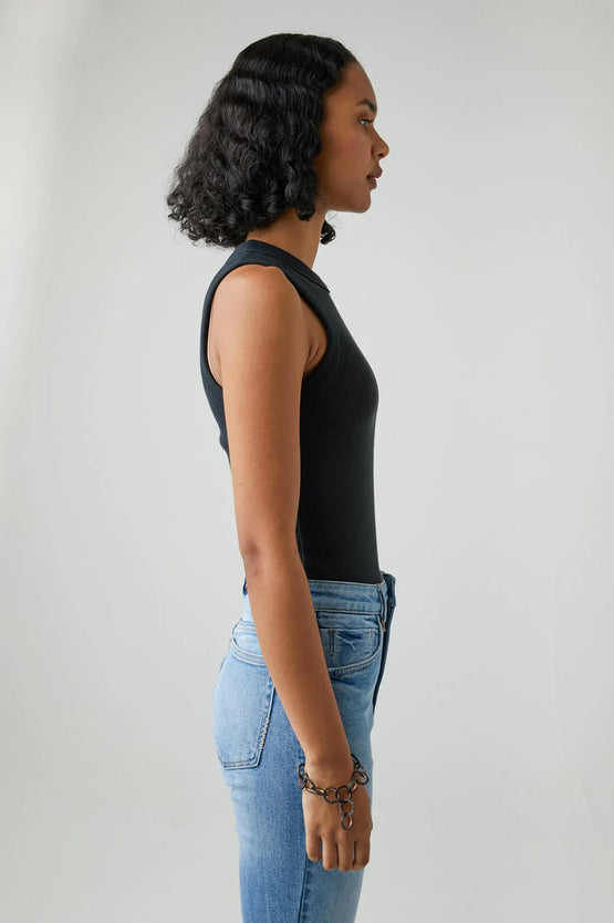 Neuw Jonesy Singlet - Black