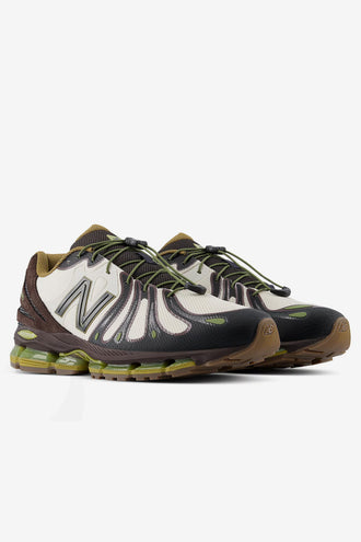New Balance U18904AS - Linen with Pumpernickel