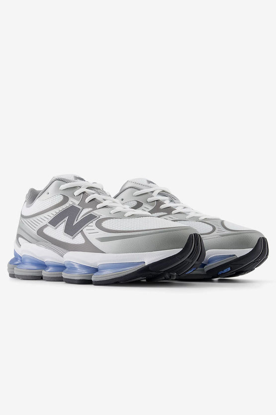 New Balance ABZORB U2000AA - White with Silver Metallic