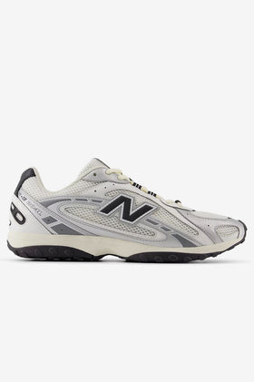 New Balance U204LSWD - Silver Metallic with Black