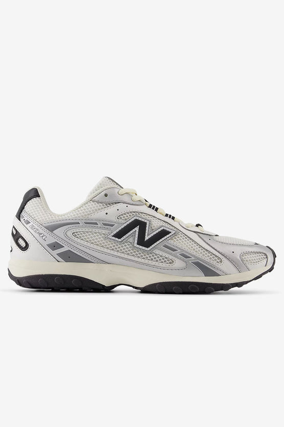 New Balance U204LSWD - Silver Metallic with Black
