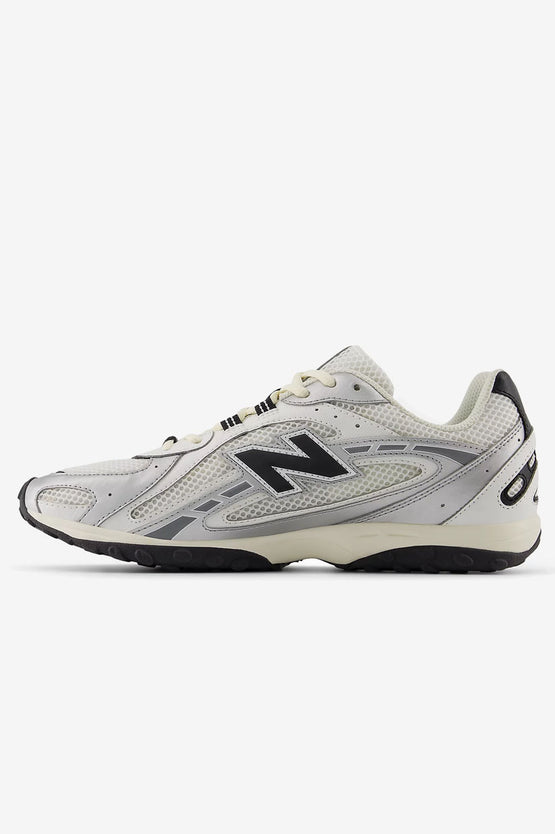 New Balance U204LSWD - Silver Metallic with Black