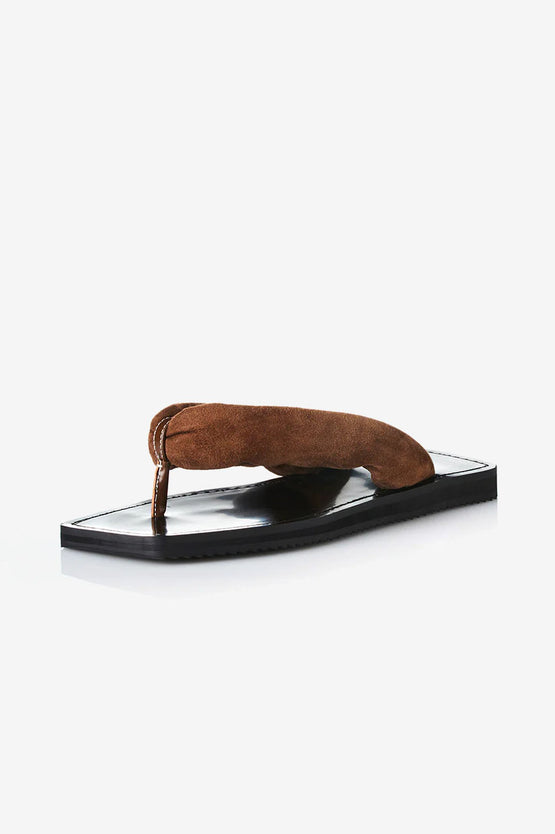 Alias Mae Chase Sandal - Mocha Suede