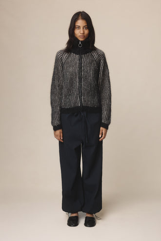 Marle Oscar Zip Up - Black / Greige