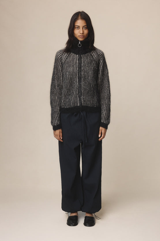 Marle Oscar Zip Up - Black / Greige