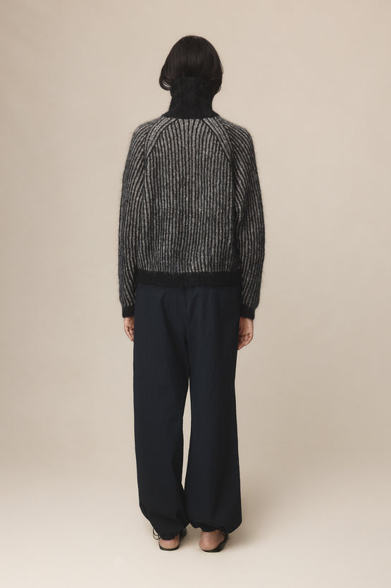 Marle Oscar Zip Up - Black / Greige