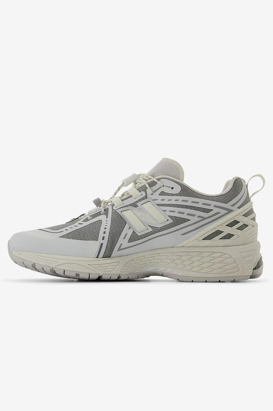 New Balance U1906RWG - Sea Salt with Grey Matter