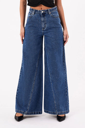 A Brand 94 High & Super Wide - Chantell