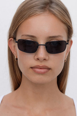 Lu Goldie Yuki Sunglasses - Black