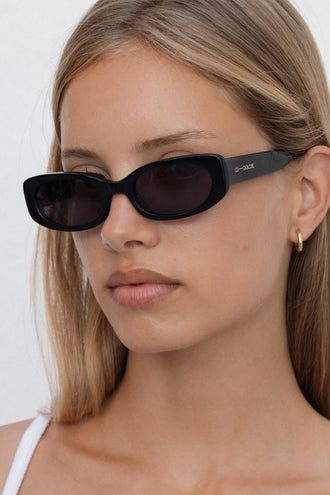 Lu Goldie Cali Sunglasses - Black