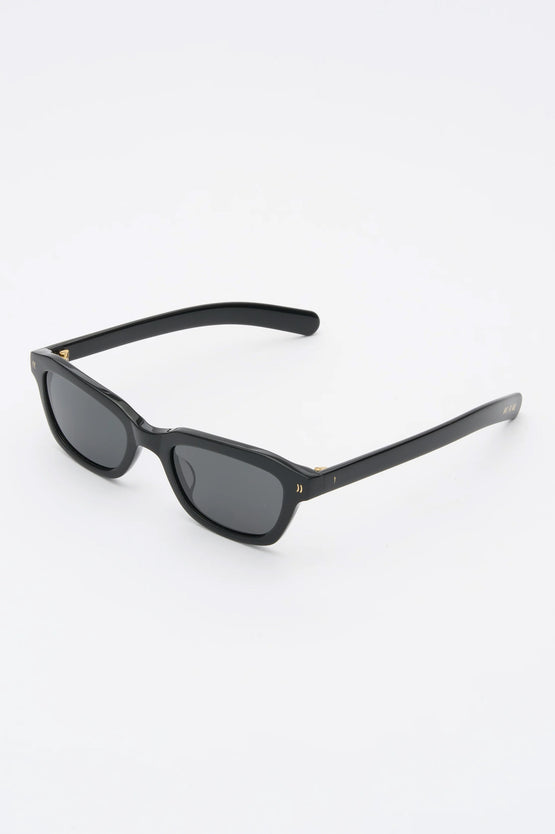 Flatlist Clint - Solid Black / Solid Black Lens