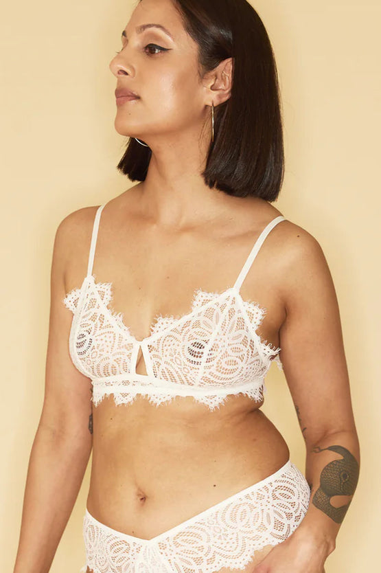 Liam Isabella Mid Support Lace Bra - Cream