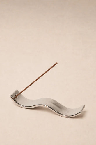 Gentle Habits Ceramic Wave Incense Holder - Silver
