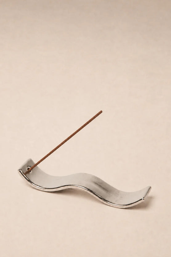 Gentle Habits Ceramic Wave Incense Holder - Silver