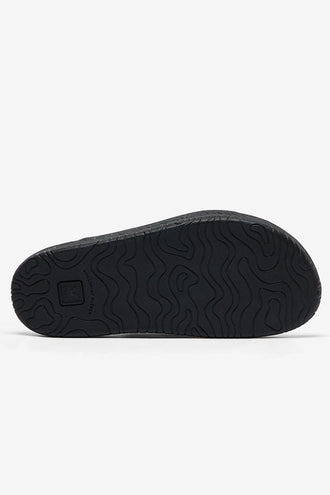 Veja Etna Leather - Full Black
