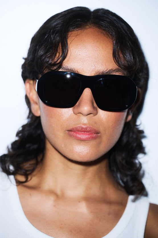 Flatlist Ford - Solid Black / Solid Black Lens