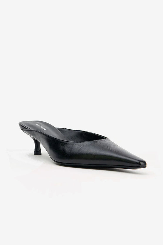 Alias Mae Geneva Heel - Black Crinkle
