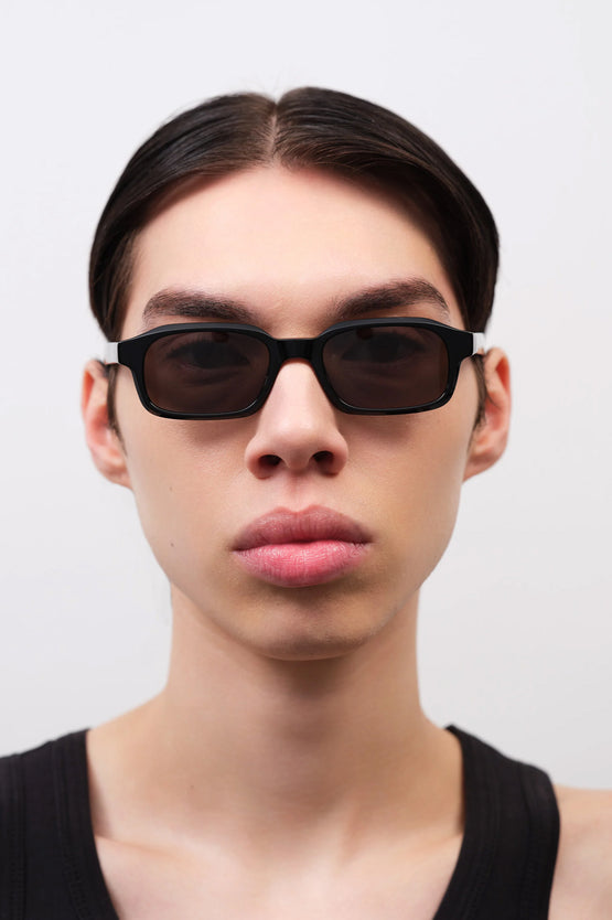 Flatlist Hanky - Solid Black / Solid Black Lens