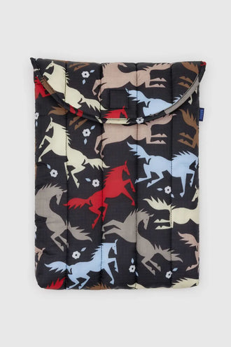 Baggu Puffy Laptop Sleeve 13/14 Inch - Horse Cut Outs
