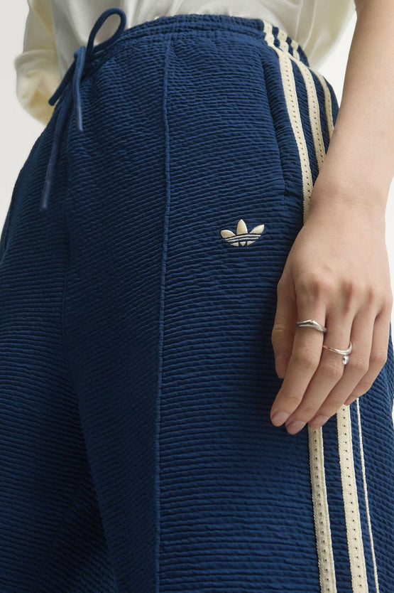 Adidas Firebird Crop Trackpant - Indigo Night / Warm Vanilla