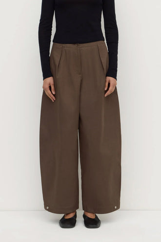 Assembly Jasmine Barrel Pant - Military