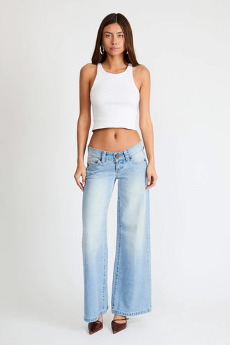 A Brand 00 Super Low & Wide - Kaia Worn