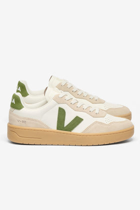 Veja V-90 O.T - Pure Kiwi Almond Natural