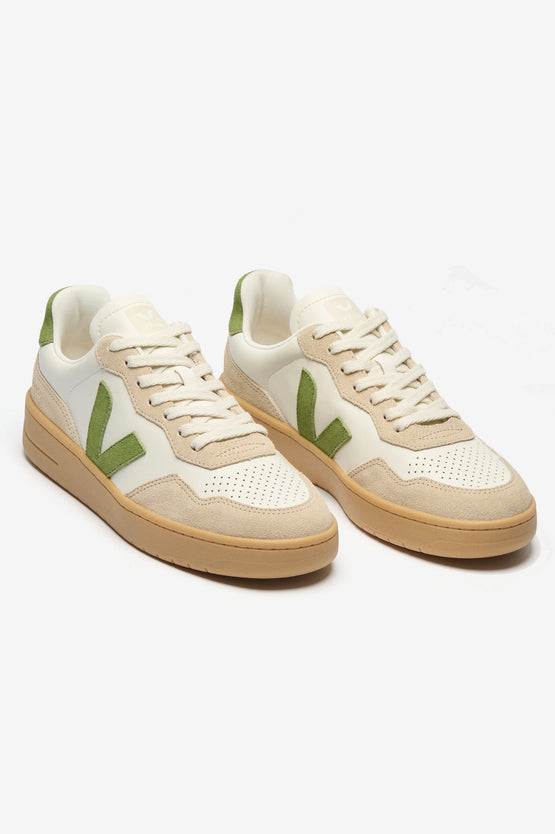 Veja V-90 O.T - Pure Kiwi Almond Natural