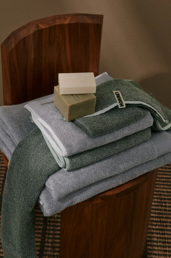 Hommey Marle Bath Towel - Lotus