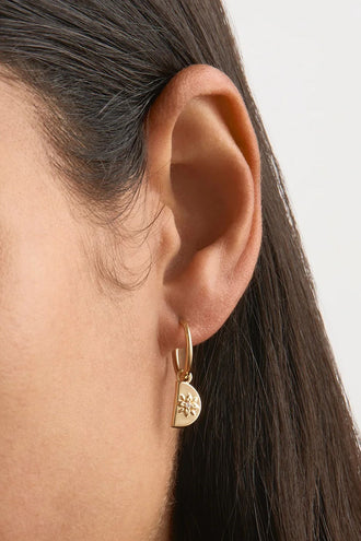 By Charlotte Lotus Hoops - Gold