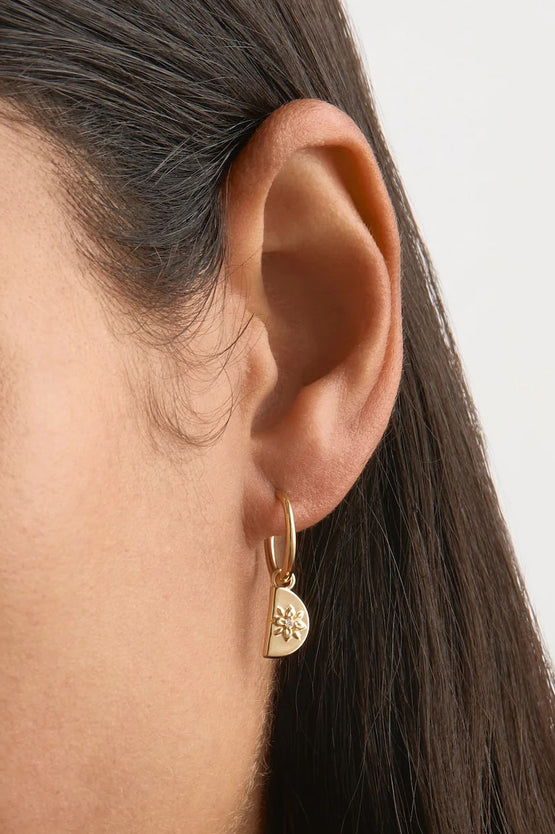 By Charlotte Lotus Hoops - Gold
