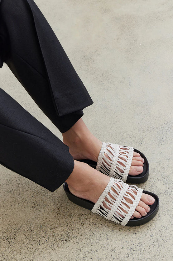 La Tribe Lou Platform Slide - Mist/Black