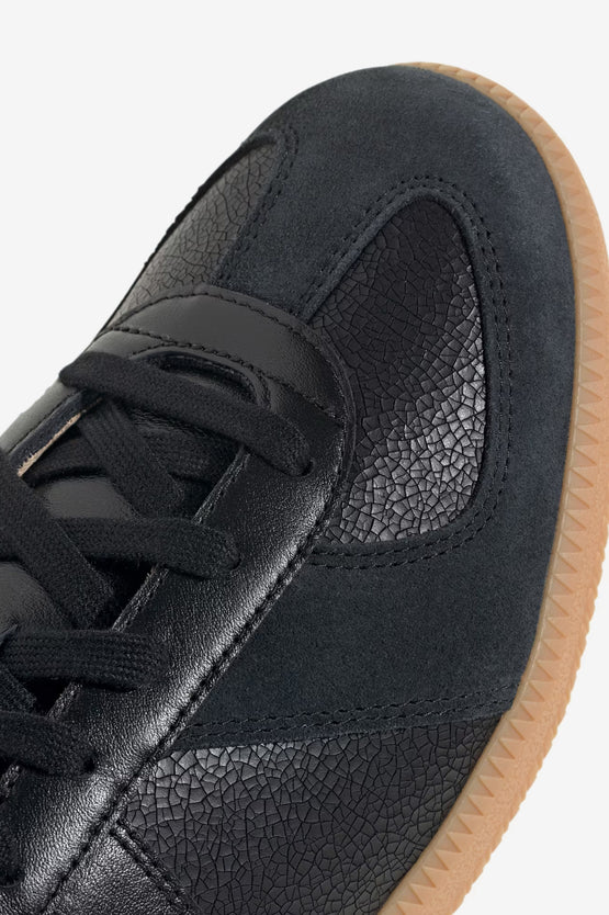 Adidas BW ARMY Lux - Core Black / Core Black / Gum