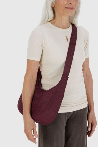 Baggu Medium Nylon Crescent Bag - Mahogany
