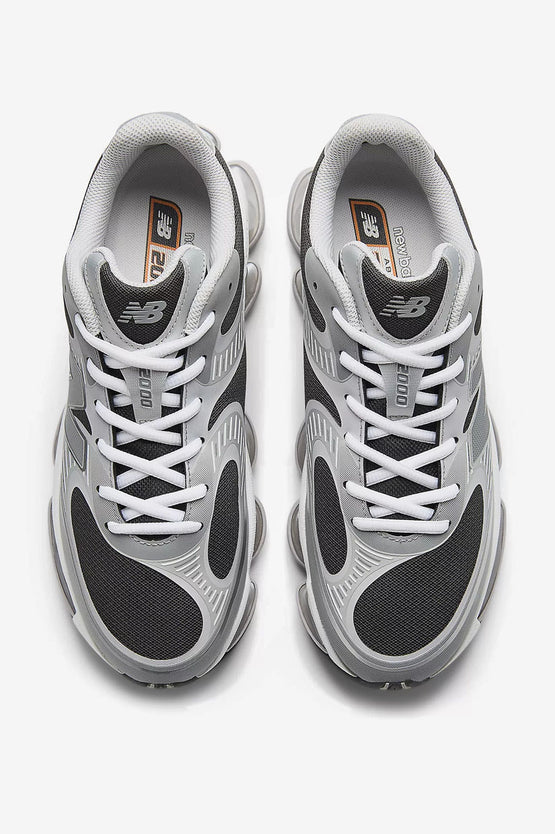 New Balance U20003OZ - Silver Metallic with Faded Black