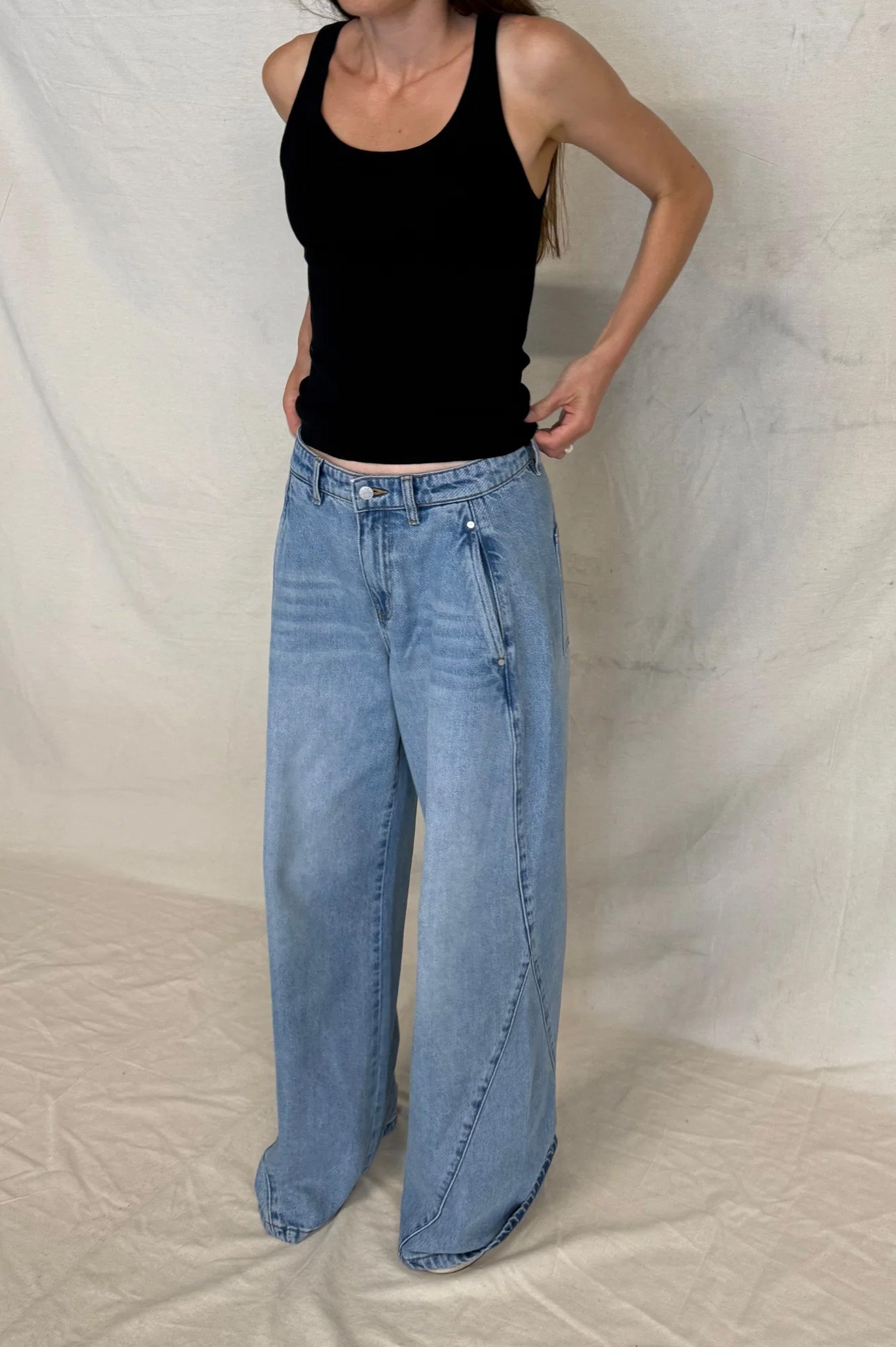 Marle Panel Jean - Classic Wash