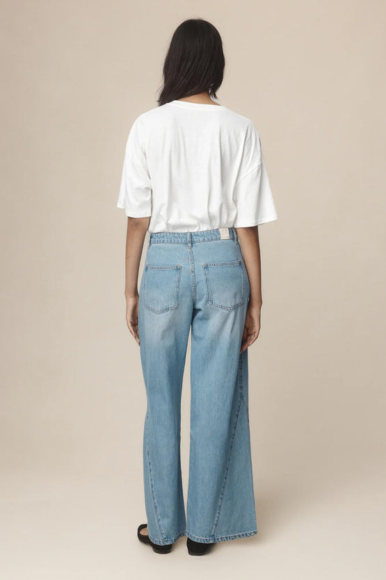 Marle Panel Jean - Classic Wash