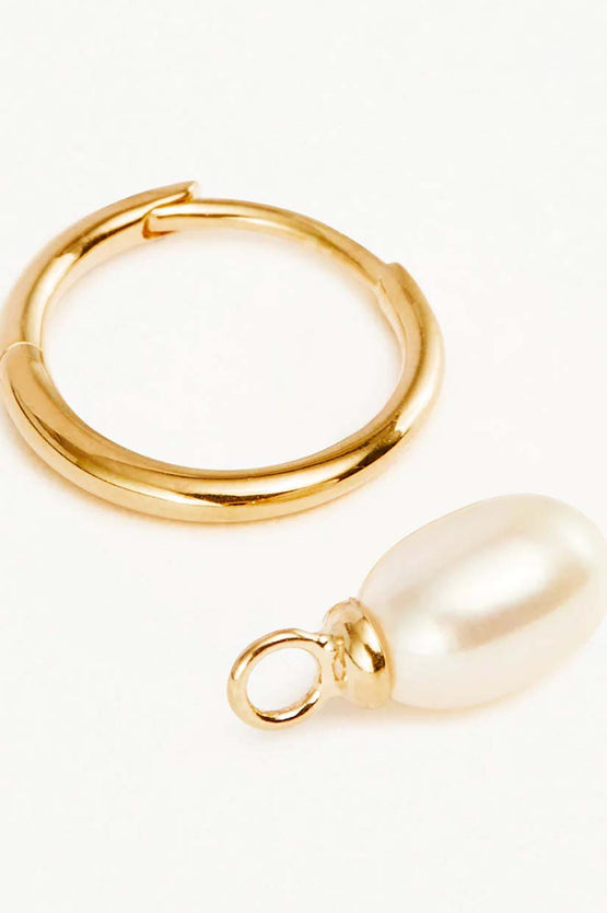 By Charlotte Live In Pearl Peace Hoops - Gold