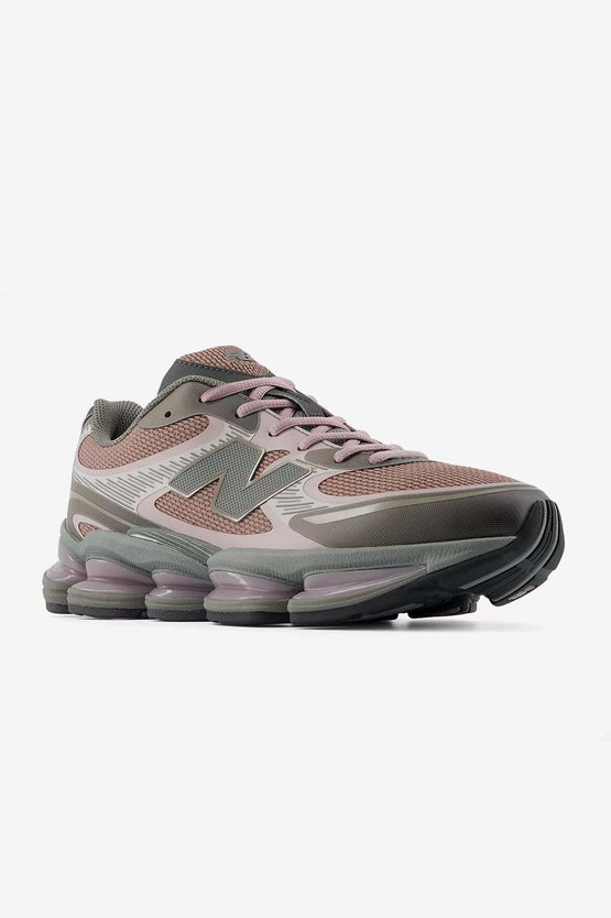 New Balance U20002T8 - Ice Wine with Earth Shadow