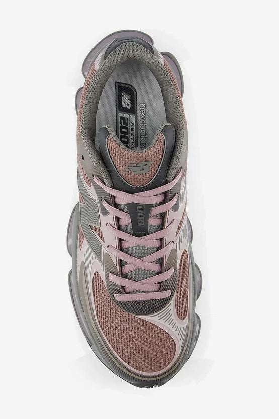New Balance U20002T8 - Ice Wine with Earth Shadow
