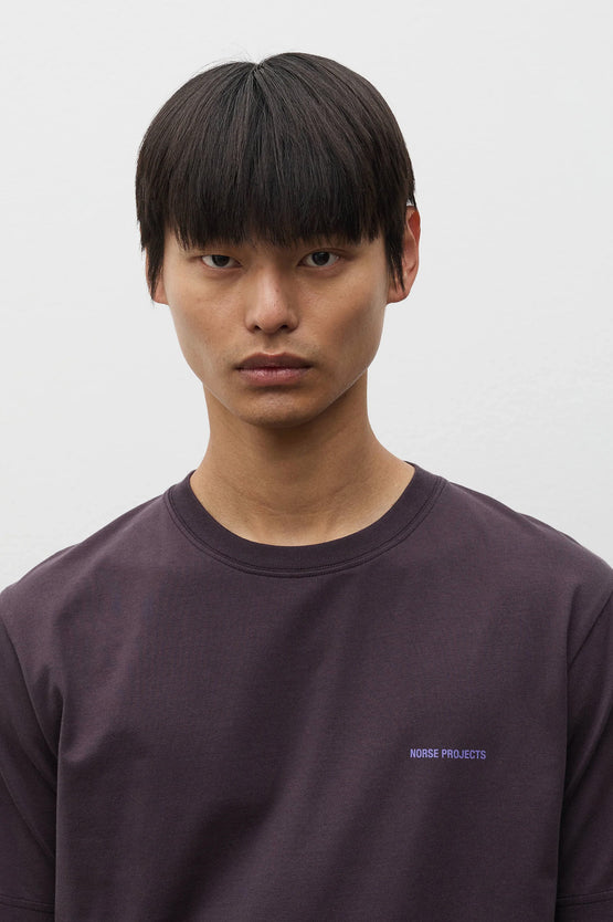 Norse ProjectsDyrehaven Organic Logo Print Tee – Darkest Purple