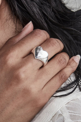 Stolen Girlfriends Club Full Heart Signet Ring - Silver