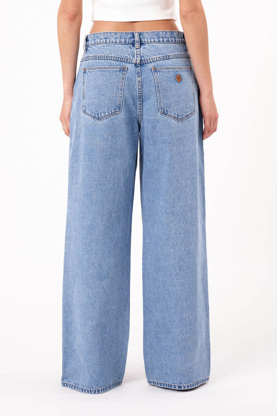 A Brand 95 Super Baggy - Gigi