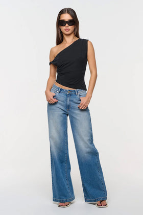 A Brand 95 Mid & Wide - Tamara