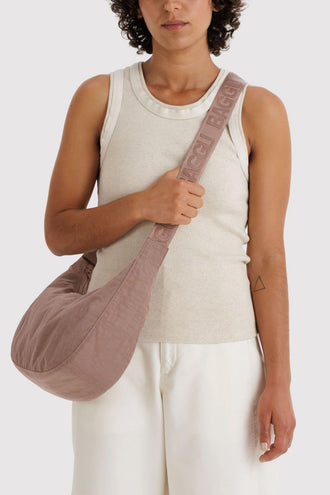 Baggu Medium Nylon Crescent Bag - Toasted Almond