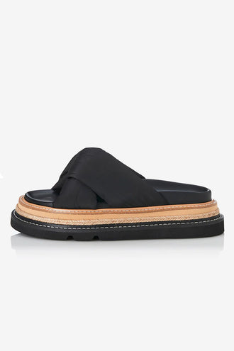 Alias Mae Vera Sandal - Black