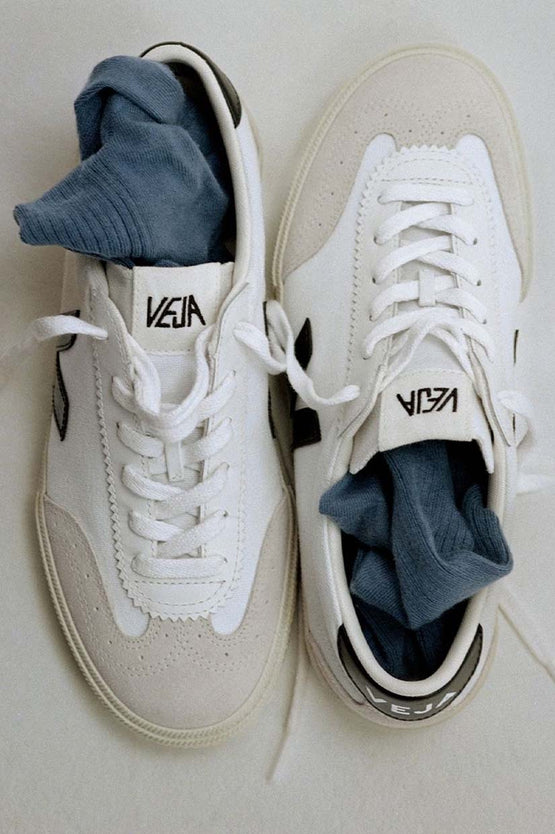 Veja Volley Canvas White Black – Slick Willys - Main Image