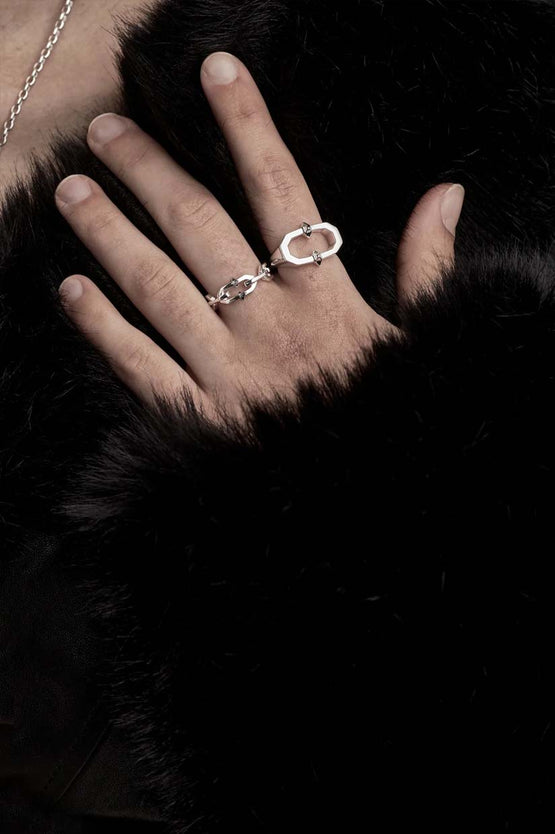 Stolen Girlfriends Club Helsing Link Ring - Silver